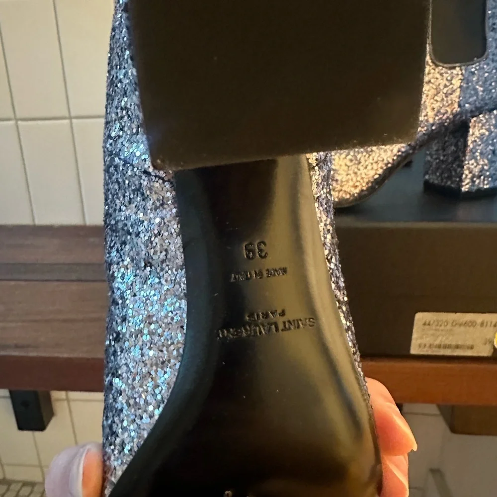 Brand new Saint Laurent Glitter Chelsea Boots, never worn! - Picture 6 of 12